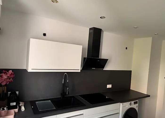 Lopezan House, Living *